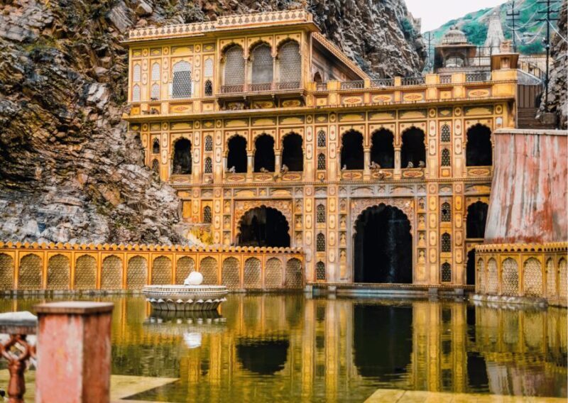 Hidden Gems of Jaipur with a local (Half Day Tour in AC Car) - Key Points