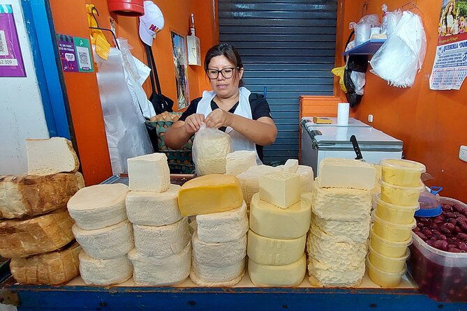 hidden-gems-of-pisco-tuk-tuk-adventure-authentic-mussel-feast