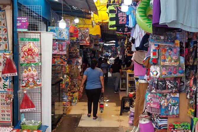 hidden-gems-of-pisco-tuk-tuk-adventure-authentic-mussel-feast