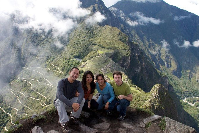 hidden-incatrail-from-cusco-to-sacred-valley-2-days-1-night