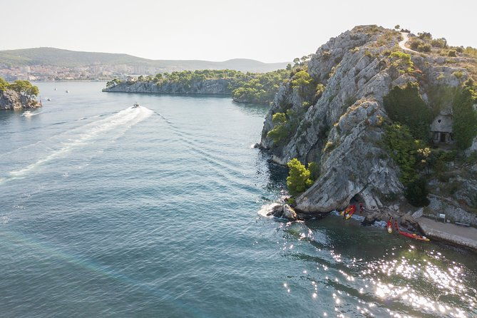 hidden-sibenik-kayaking