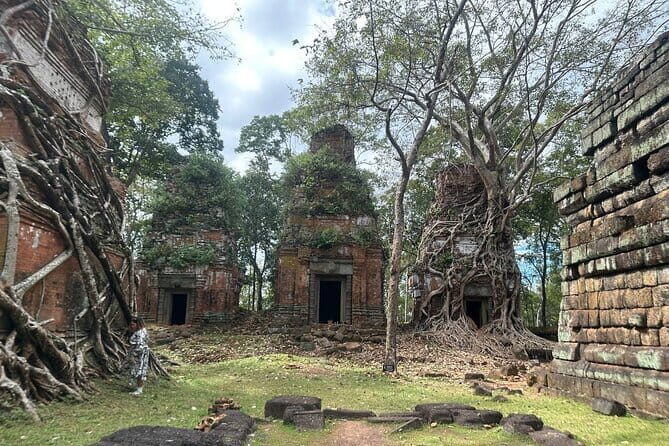 "Hidden Treasures: Beng Mealea and Sambor Prei Kuk Temple tours - An In-Depth Look at the Tour Experience