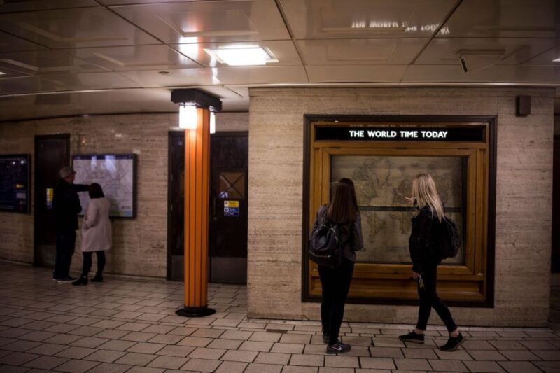 hidden-tube-tour-piccadilly-circus-the-heart-of-london