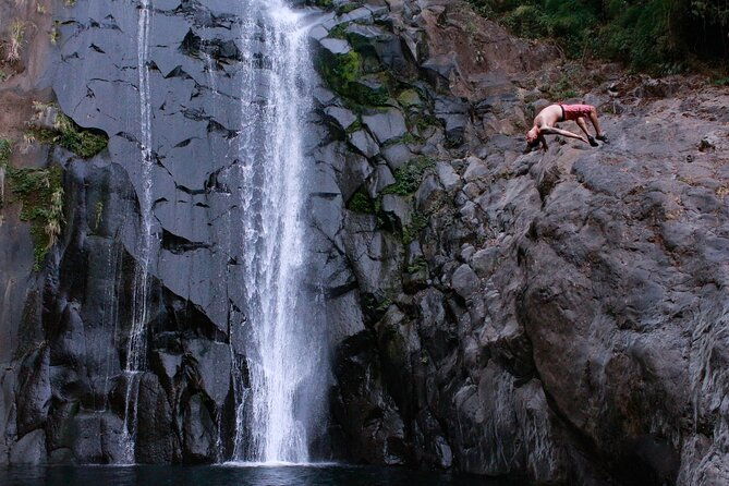 hidden-waterfall-guided-tour-in-el-imposible-national-park