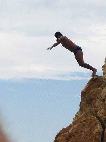 high-cliff-divers-of-acapulco