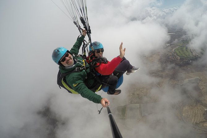 high-performance-paragliding-tandem-flight-in-tenerife-south