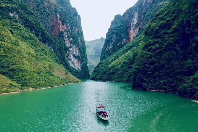 High Quality Small Group Ha Giang Loop Car Tour 2 Days 2 Nights - A Practical Review of the High-Quality Small Group Ha Giang Loop Car Tour (2 Days, 2 Nights)