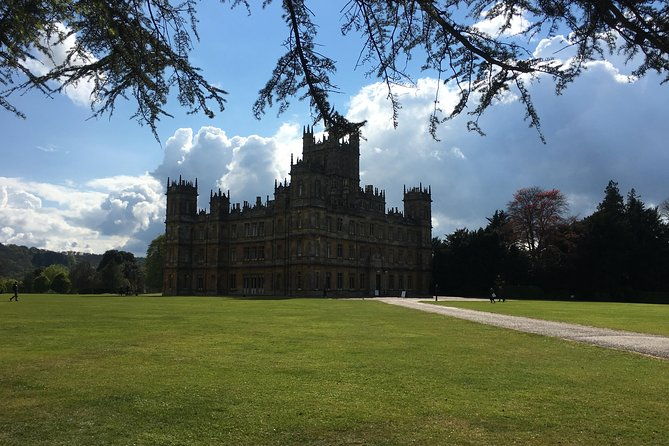 highclere-castle-private-round-trip-transportation-service