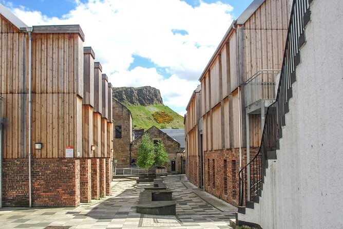 highlights-from-edinburghs-old-town-a-self-guided-audio-tour