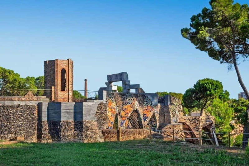 Highlights Guided visit to Gaudi's Crypt and Colonia Güell - Why This Tour Offers Great Value