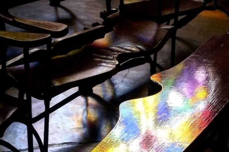 highlights-guided-visit-to-the-crypt-and-the-colonia-guell