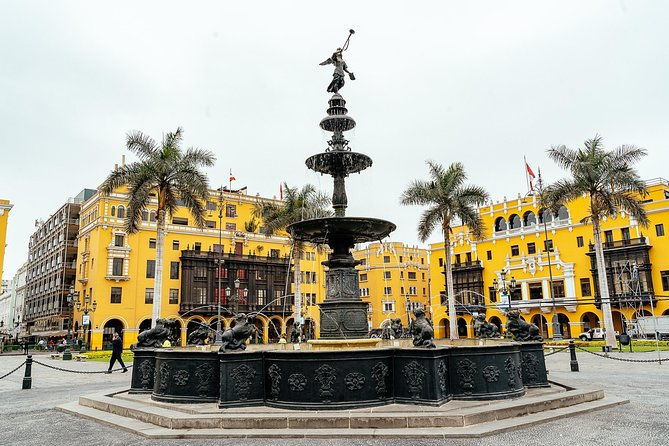 highlights-hidden-gems-with-locals-best-of-lima-private-tour
