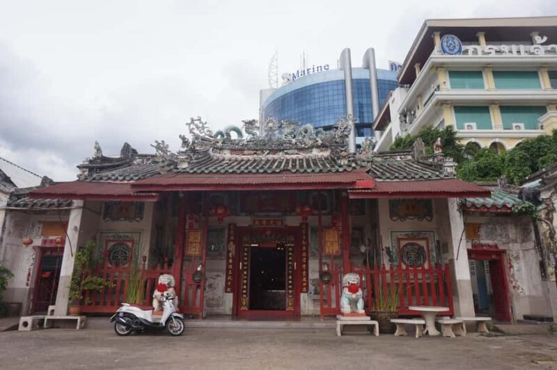 Highlights Local Bangkok Walking Tour with Local Guide - Cultural Crafts and Local Artisans