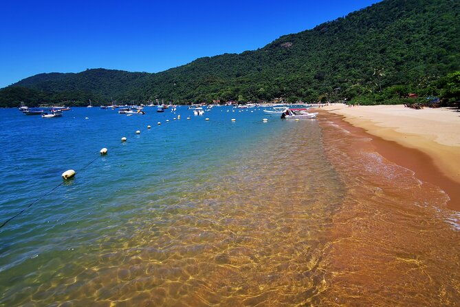 highlights-of-abraao-cove-on-a-half-day-hike-in-ilha-grande