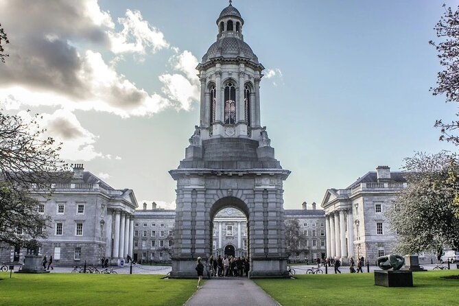 highlights-of-dublin-private-walking-tour-with-guide