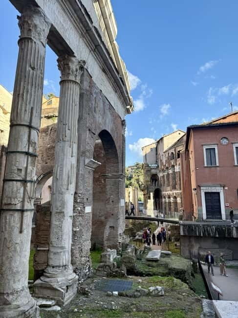 Highlights of Jewish Ghetto And Trastevere Walking Tour - Exploring Rome’s Jewish Ghetto and Trastevere: A Walking Adventure