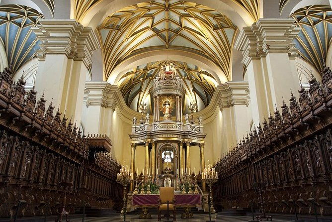 highlights-of-lima-city-tours-at-the-colonial-and-modern-areas