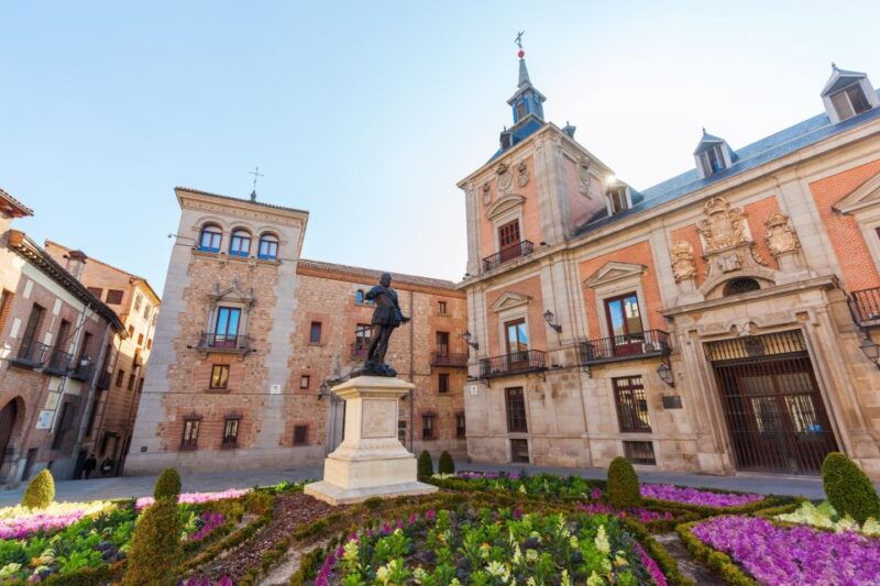 highlights-of-madrid-walking-tour-with-private-guide