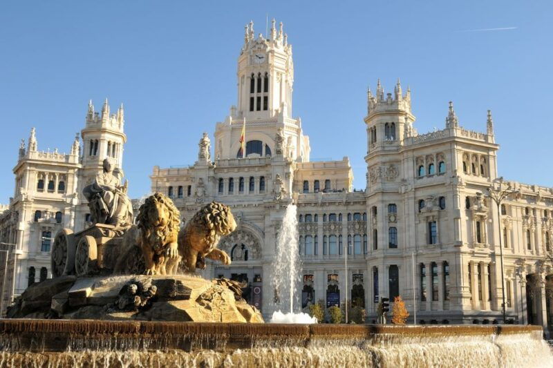 highlights-of-madrid-walking-tour-with-private-guide