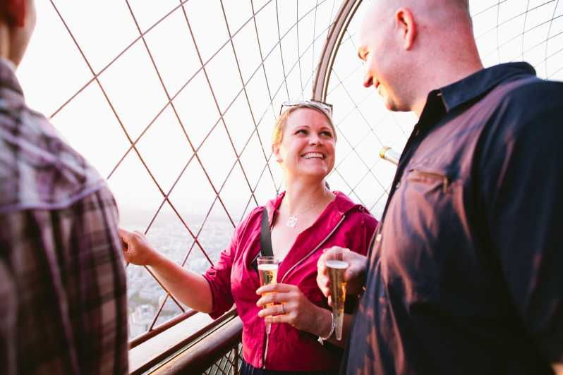 highlights-of-paris-bike-tour-in-dutch