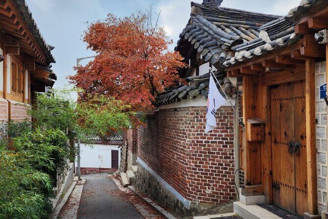 Highlights of Seoul Tour in Seoul: Deoksugung & N Seoul Tower - FAQ