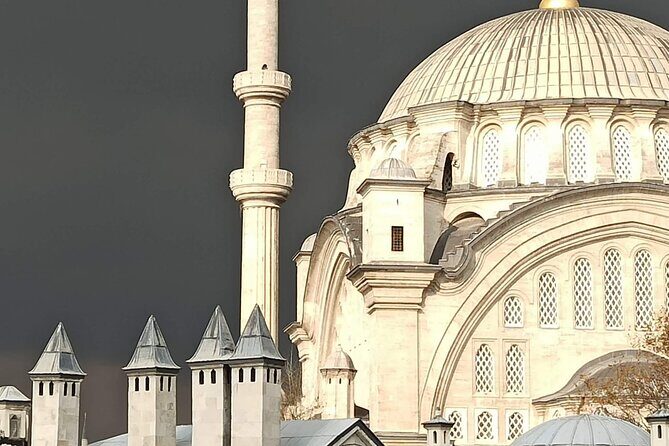 Highlights of stanbul's Old Town with Private Guiding Service - The Meeting Point & First Impressions