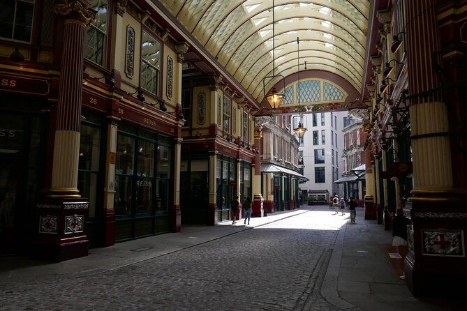 highlights-of-the-square-mile-walking-tour-in-city-of-london
