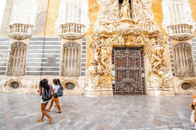 highlights-of-valencia-half-day-private-tour-with-local-tasting