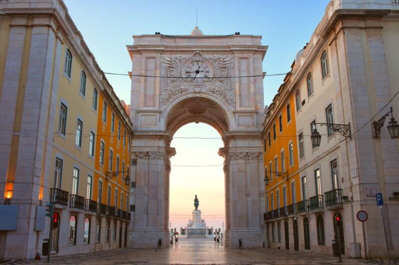highlights-secrets-of-lisbon-private-walking-tour