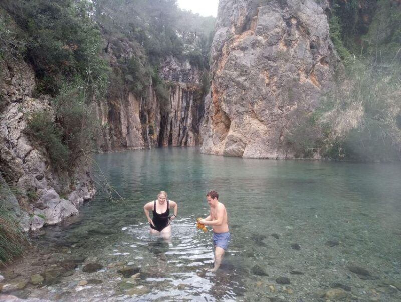 hike-and-swim-in-montenejos-thermal-springs