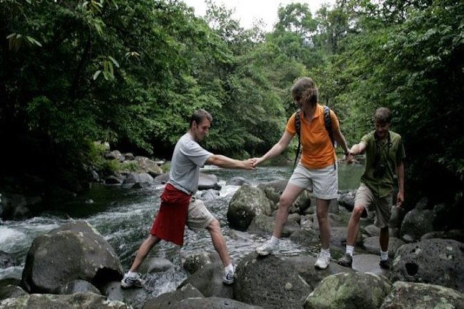 hike-at-rainforest-adventures-costa-rica-braulio-carrillo