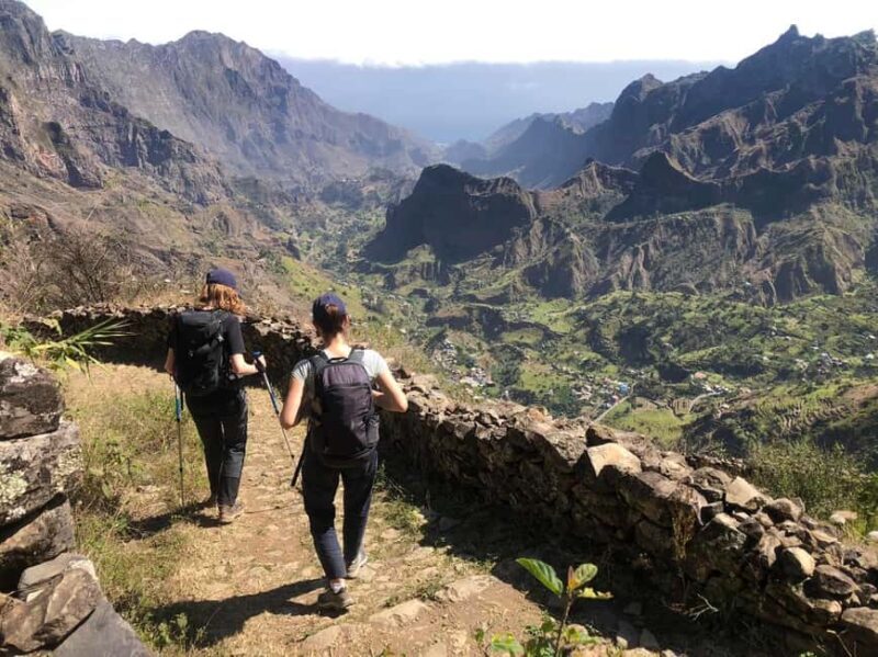 Hike from the Cova Volcano Crater to Ribeira Paúl - Key Points