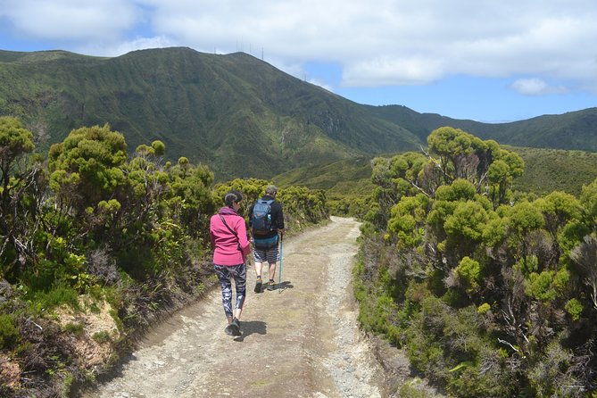 hike-lagoa-do-fogo-trail