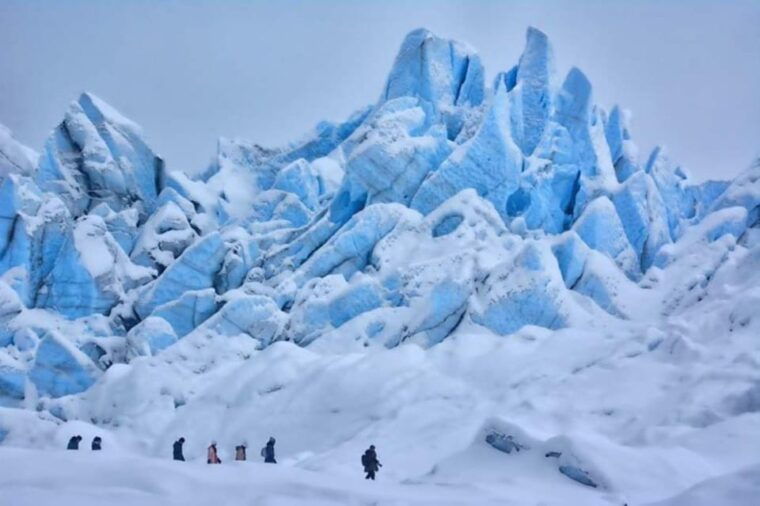 hike-matanuska-glacier-w-alaska-honey-wine-tasting