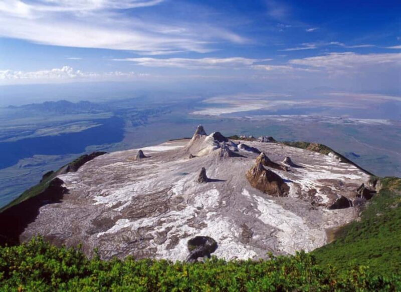 Hike Mount Oldonyo Lengai. "god's Mountain" - Key Points