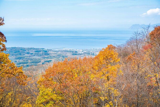 hike-mt-usu-and-visit-lake-toya-day-tour