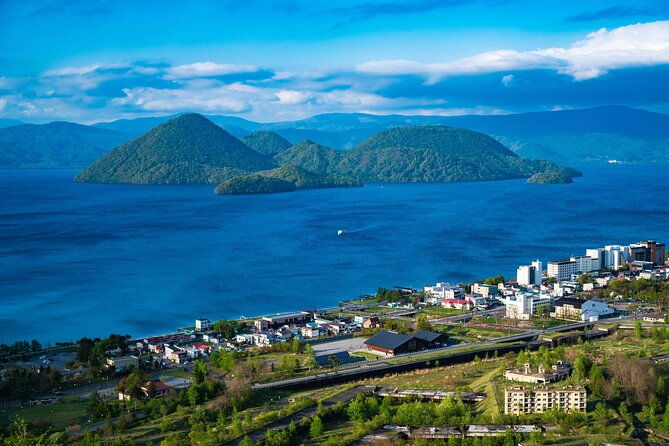 hike-mt-usu-and-visit-lake-toya-day-tour