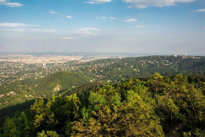 hike-nature-picturesque-view-over-budapest
