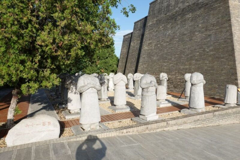 hike-tang-imperial-tombs-qianling-jianling-and-zhaoling