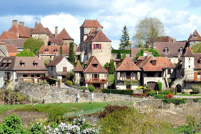 hike-to-discover-the-most-beautiful-villages-of-france-of-the-dordogne-valley-loubressac-and-autoire