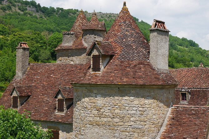 hike-to-discover-the-most-beautiful-villages-of-france-of-the-dordogne-valley-loubressac-and-autoire