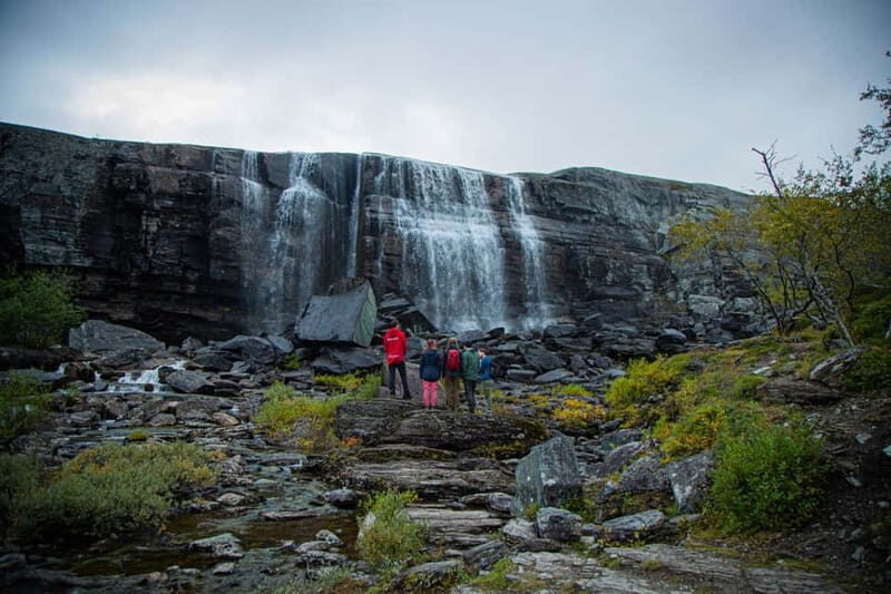 Hike to Orvvosfossen Waterfall - Introduction