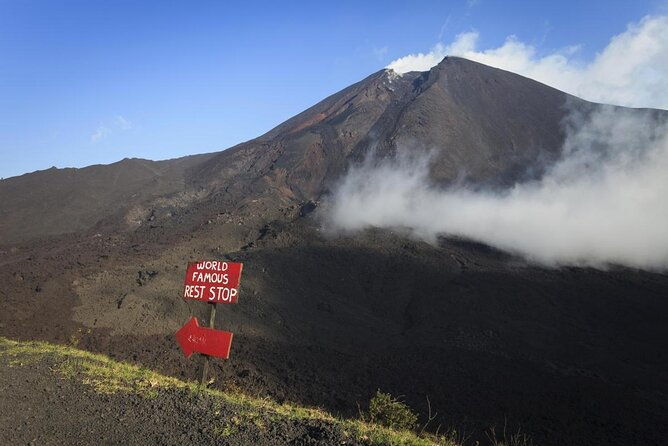 hike-to-pacaya-volcano-from-antigua