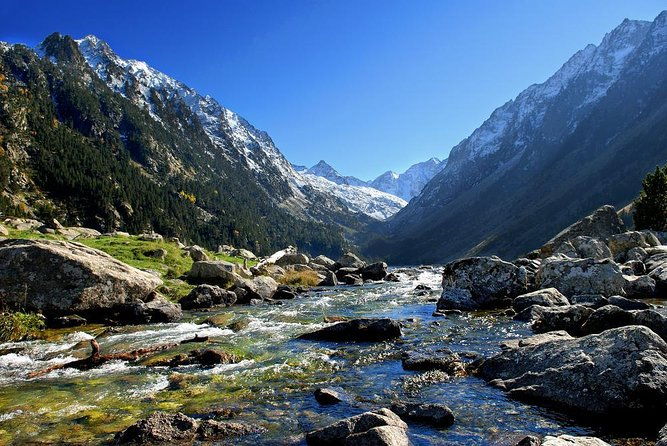 hike-to-secret-waterfalls-of-the-pyrenees-mountains-from-barcelona-girona