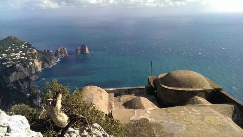hiking-anacapridiscover-nature-away-from-the-crowdsascent-to-montesolaro