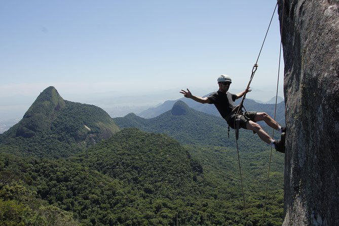 hiking-and-rappelling-adventure-at-tijuca-forest-national-park