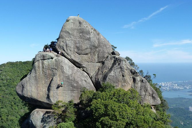hiking-and-rappelling-adventure-at-tijuca-forest-national-park