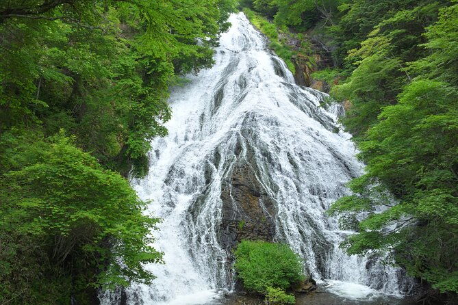 hiking-around-yuno-lake-revel-in-the-essence-of-nikkos-nature-and-history