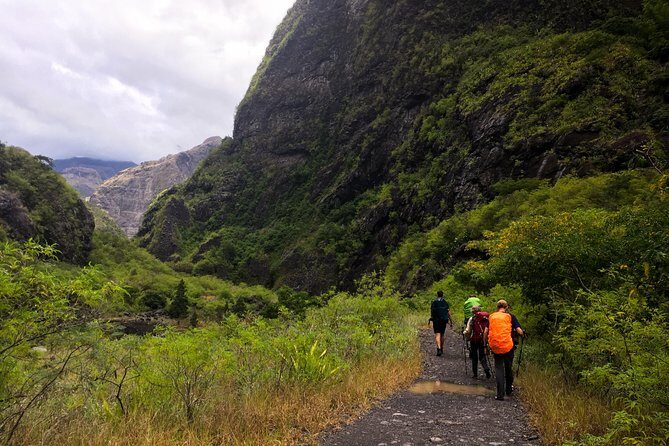 Hiking: Authentic immersion in Mafate - Key Points  