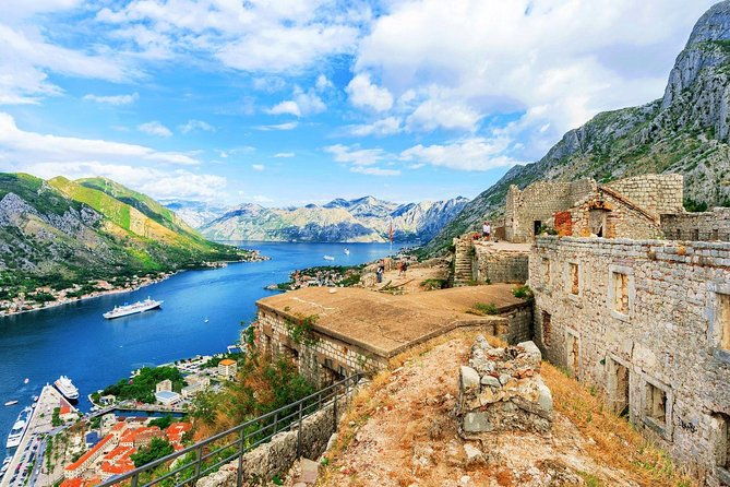 hiking-downhill-from-krstac-to-kotor-visit-san-giovanni-fortress
